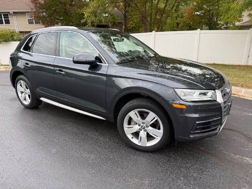 2018 Audi Q5 2.0T Premium Plus