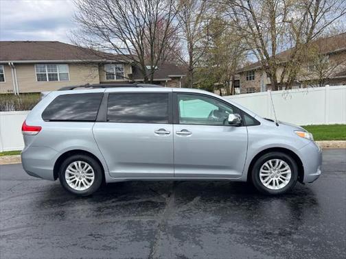 2011 Toyota Sienna XLE