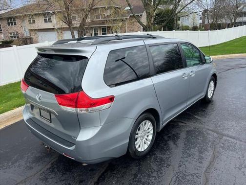 2011 Toyota Sienna XLE