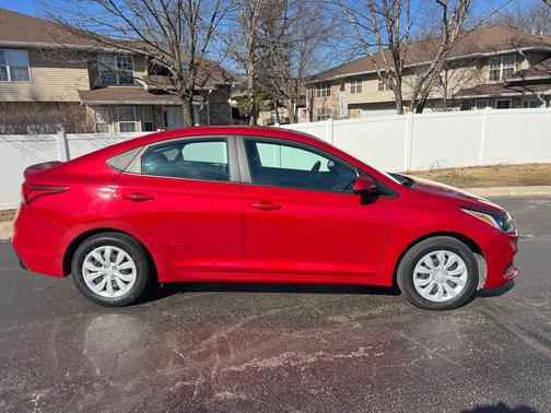 2021 Hyundai Accent SE