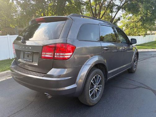 GREY 2018 Dodge Journey SE