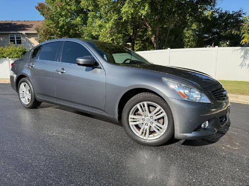 2012 INFINITI G37x Base