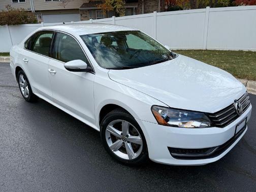 2012 Volkswagen Passat 2.5 SE