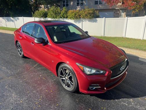 2015 INFINITI Q50 Premium