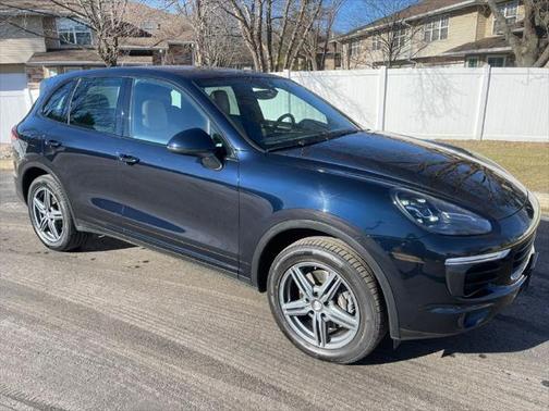 2016 Porsche Cayenne Base