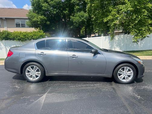 2012 INFINITI G37x Base