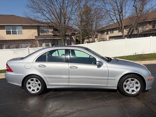 2006 Mercedes-Benz C-Class Luxury 4MATIC