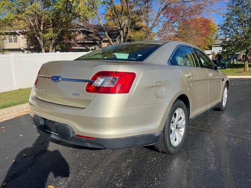 2011 Ford Taurus SEL