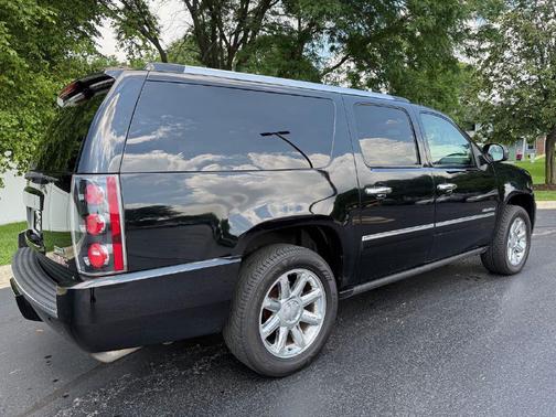 2011 GMC Yukon XL Denali