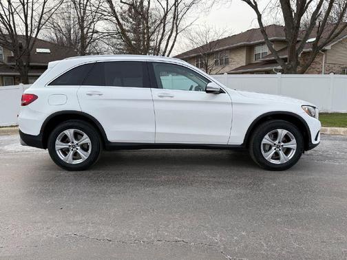 WHITE 2018 Mercedes-Benz GLC 300 4MATIC