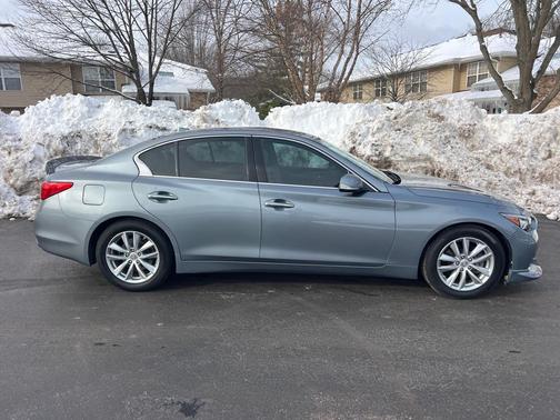 2014 INFINITI Q50 Base