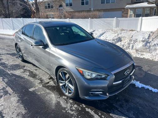 2015 INFINITI Q50 Premium