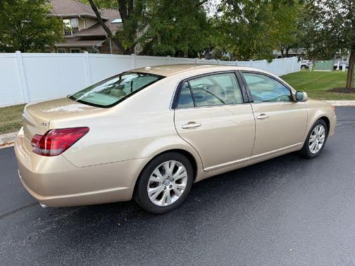 2009 Toyota Avalon XLS