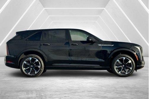 2025 Cadillac Escalade IQ Sport 2