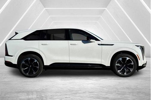 2025 Cadillac Escalade IQ Sport 2
