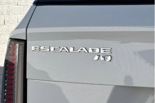 2025 Cadillac Escalade IQ Sport 2