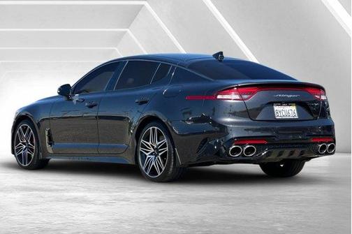 2022 Kia Stinger GT1
