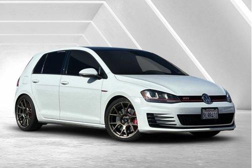 2017 Volkswagen Golf GTI SE 4-Door
