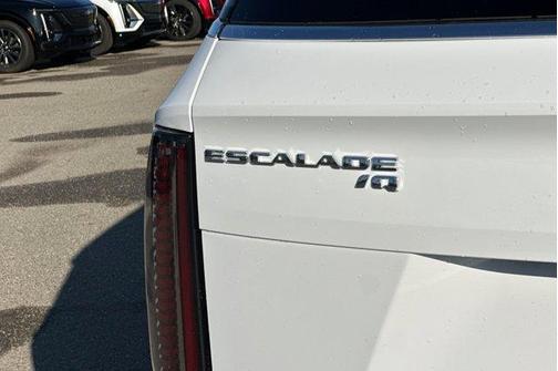 2025 Cadillac Escalade IQ Luxury 2