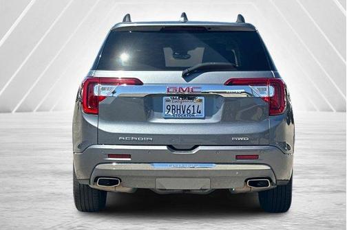 2022 GMC Acadia Denali