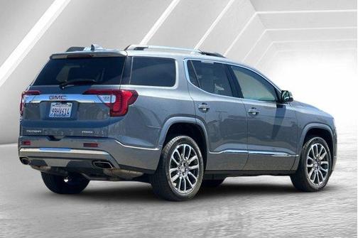 2022 GMC Acadia Denali
