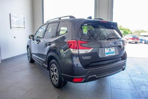 Dark Gray Metallic 2019 Subaru Forester Premium