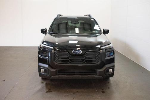 Crystal Black Silica 2026 Subaru Outback Limited