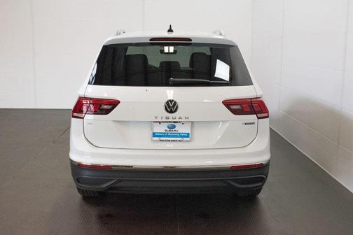 Pure White 2024 Volkswagen Tiguan 2.0T SE 4MOTION