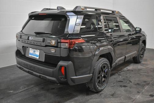 Crystal Black Silica 2026 Subaru Outback Wilderness