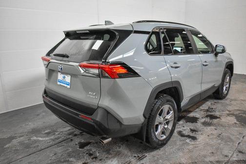 2023 Toyota RAV4 Hybrid XLE