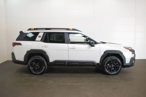 Crystal White Pearl 2026 Subaru Outback Wilderness