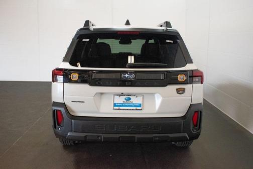 Crystal White Pearl 2026 Subaru Outback Wilderness