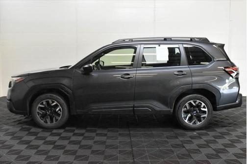 2025 Subaru Forester Base