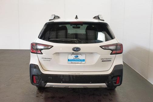 Crystal White Pearl 2022 Subaru Outback Touring XT