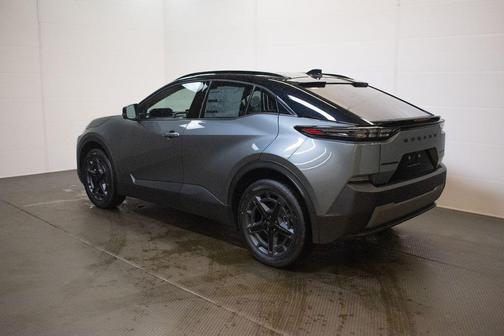 Coastal Wolf Gray Metallic 2026 Subaru Uncharted Sport