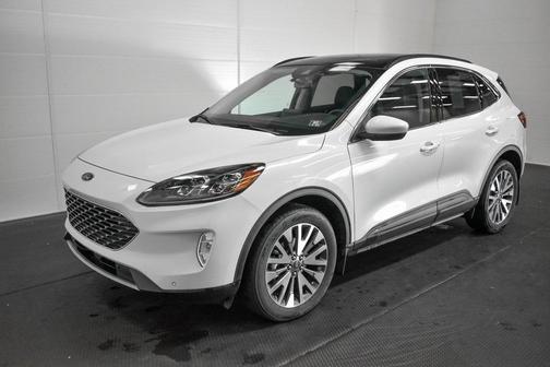 2022 Ford Escape Titanium