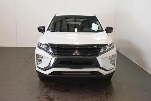 Pearl White 2019 Mitsubishi Eclipse Cross LE