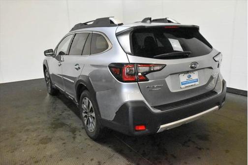 2023 Subaru Outback Touring
