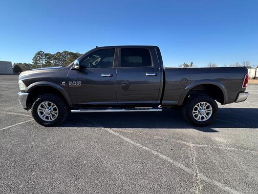 2016 RAM 2500 Laramie