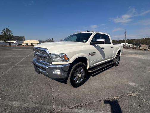 2018 RAM 2500 Laramie Crew Cab 4x4 6'4' Box