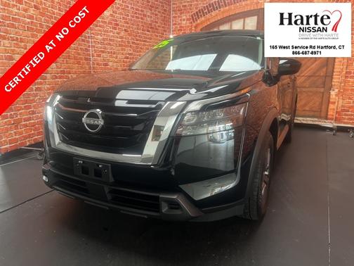 2025 Nissan Pathfinder S