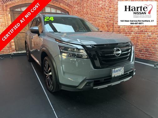 2024 Nissan Pathfinder Platinum