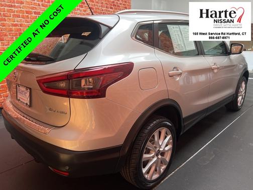 2022 Nissan Rogue Sport SV