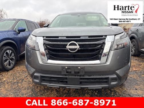 2024 Nissan Pathfinder S