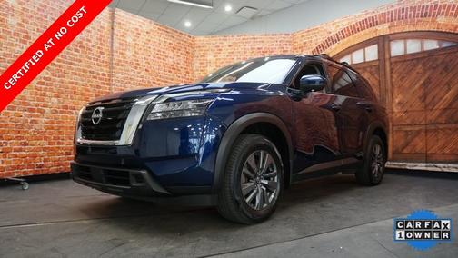 2023 Nissan Pathfinder SV