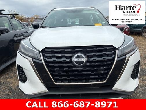 2024 Nissan Kicks SR