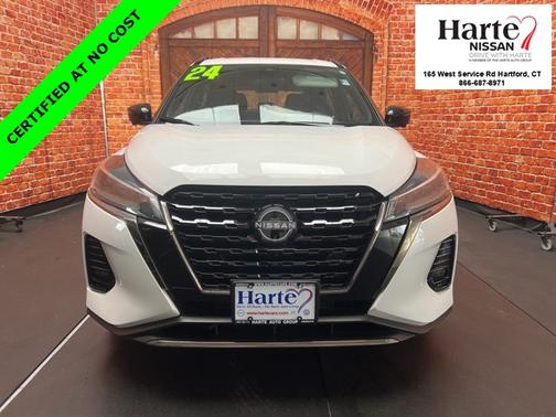 2024 Nissan Kicks SR