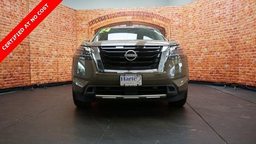 2024 Nissan Pathfinder Platinum