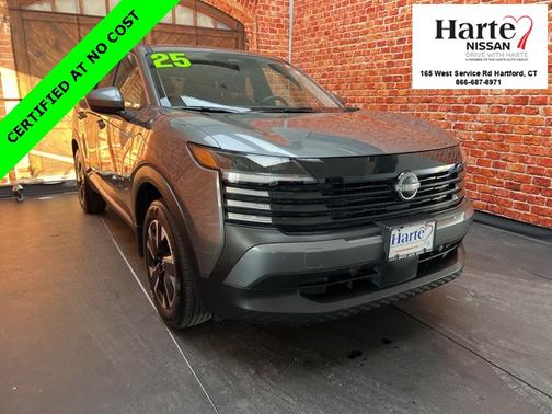 2025 Nissan Kicks SV