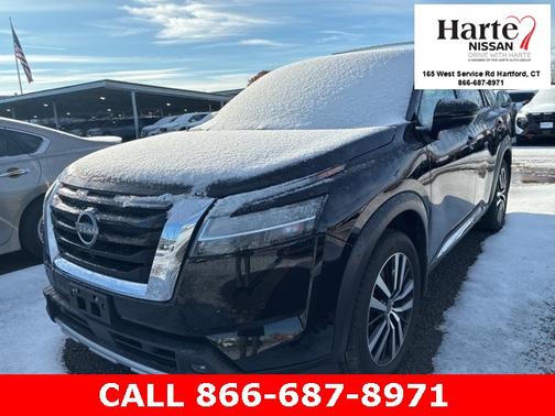 2023 Nissan Pathfinder Platinum